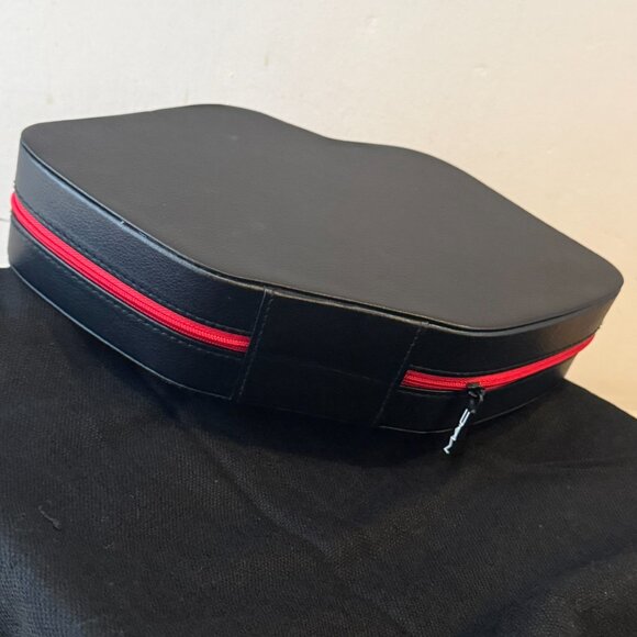 MAC Limited Edition Lip Case – Black & Red Makeup Organizer – Rare - Picture 3 of 3